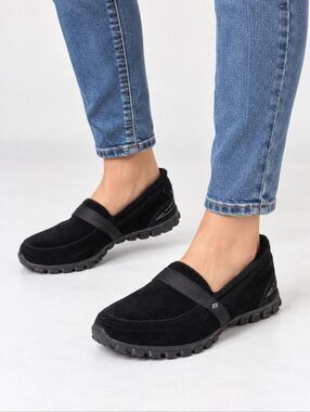 EUC Skechers Women's EZ Flex 2 Chilly Slip-On comfy memory foam Sneakers 9